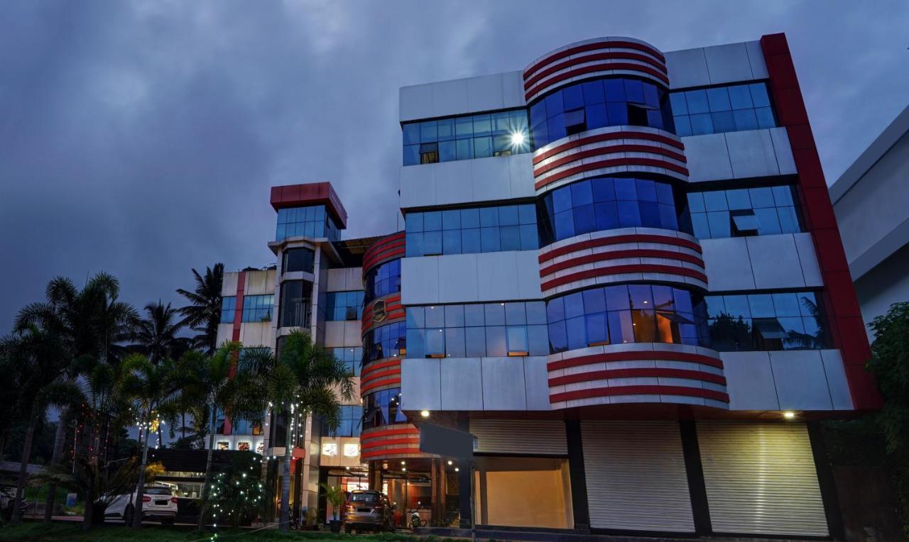 Itsy By Treebo - Sparrows Suite & Resorts With Mountain View Kattappana Extérieur photo